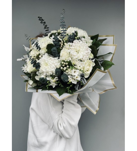 White Love Buket